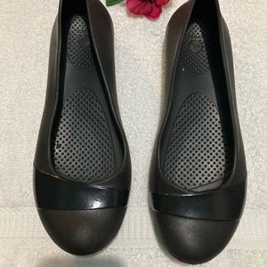 Crock black flats size 8